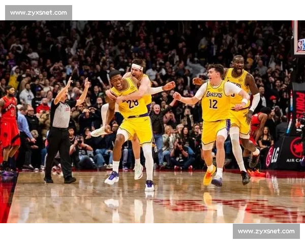 湖人对决猛龙强强碰撞老将新星交锋引爆焦点之夜赛场命运与荣耀较量